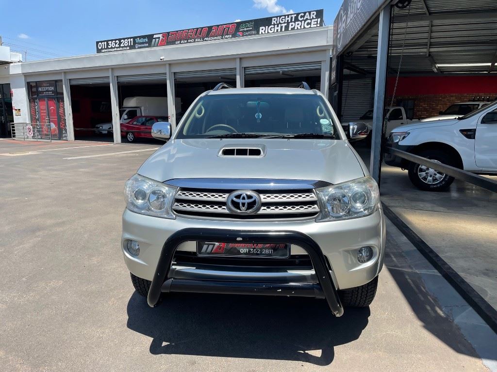 2011 Toyota Fortuner 3.0 D-4D Raised Body Auto For Sale