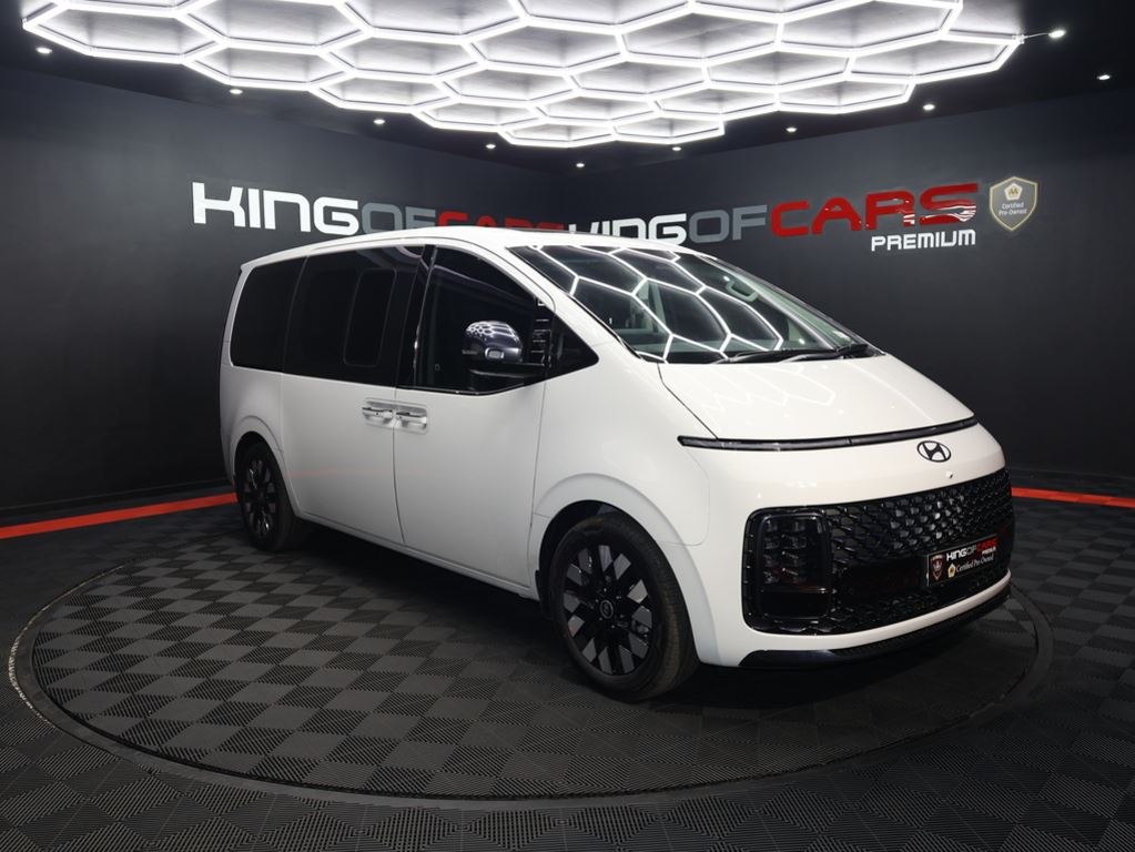 2024 Hyundai Staria 2.2D Luxury 9-seater For Sale