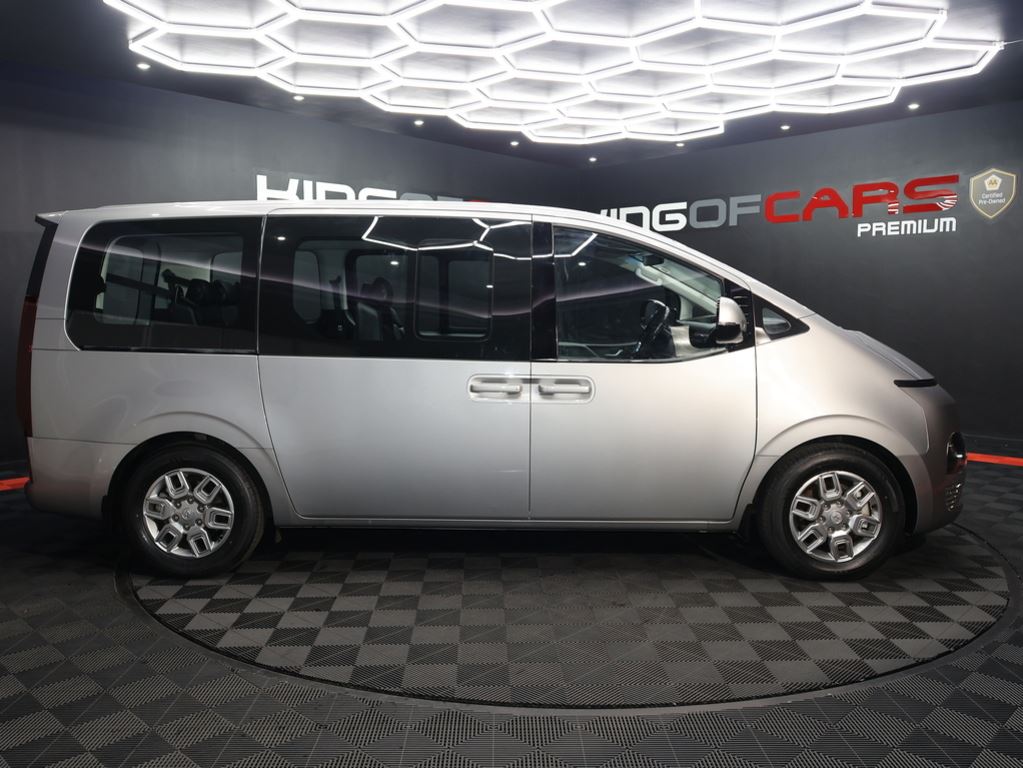 2022 Hyundai Staria 2.2D Executive 9-seater For Sale