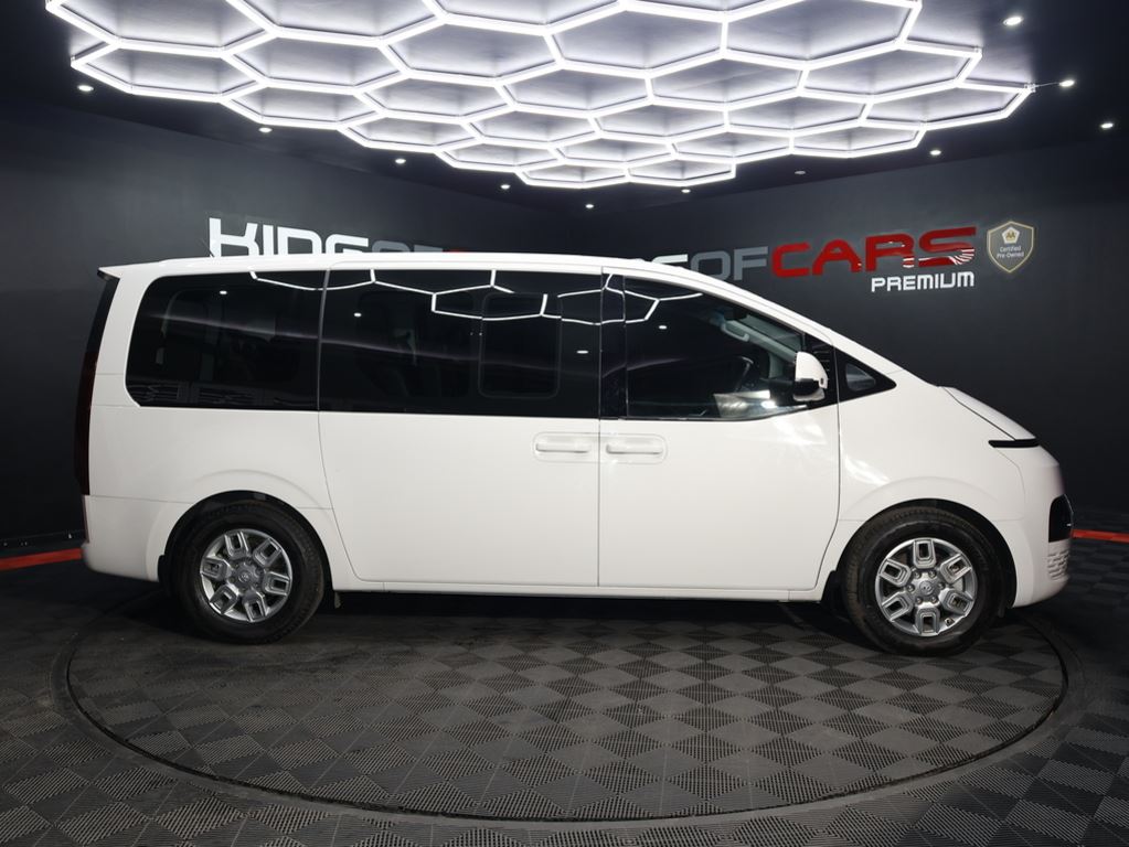 2023 Hyundai Staria 2.2D Executive 9-seater For Sale