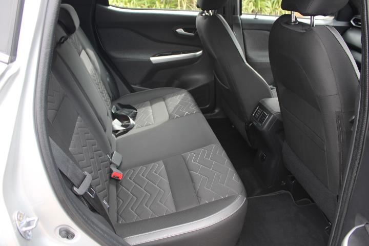 2025 Nissan Magnite 1.0T Acenta Plus CVT For Sale