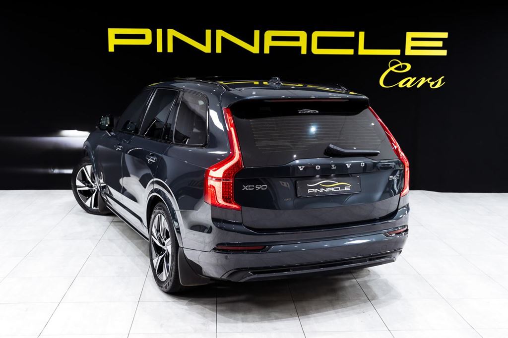 2022 Volvo XC90 B6 AWD Ultimate Dark For Sale