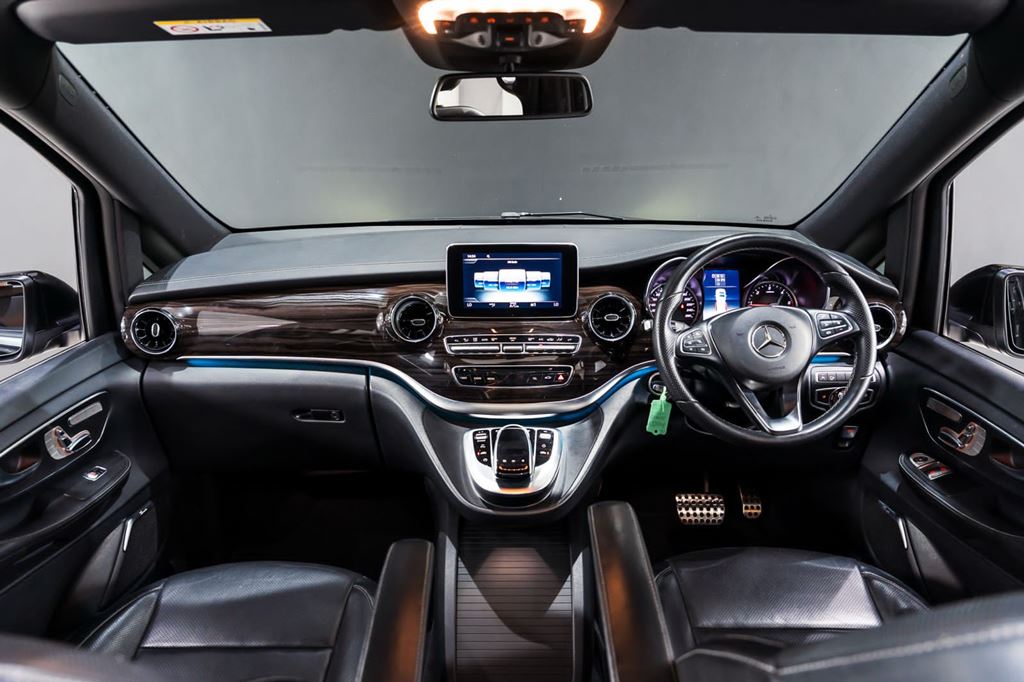 2021 Mercedes-Benz V220d Avantgarde For Sale