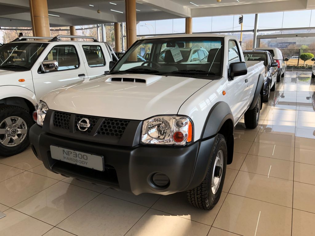 Used Nissan Hardbody Np300 2 5 Tdi 4x4 Mid For Sale In Gauteng