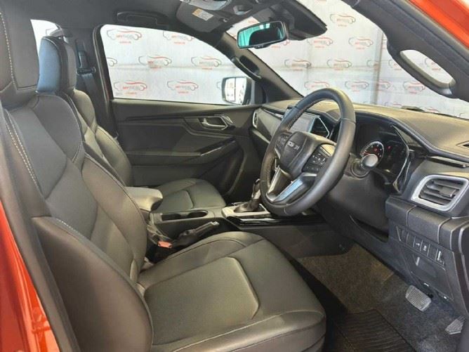 2023 Isuzu D-Max 3.0TD double cab V-Cross For Sale