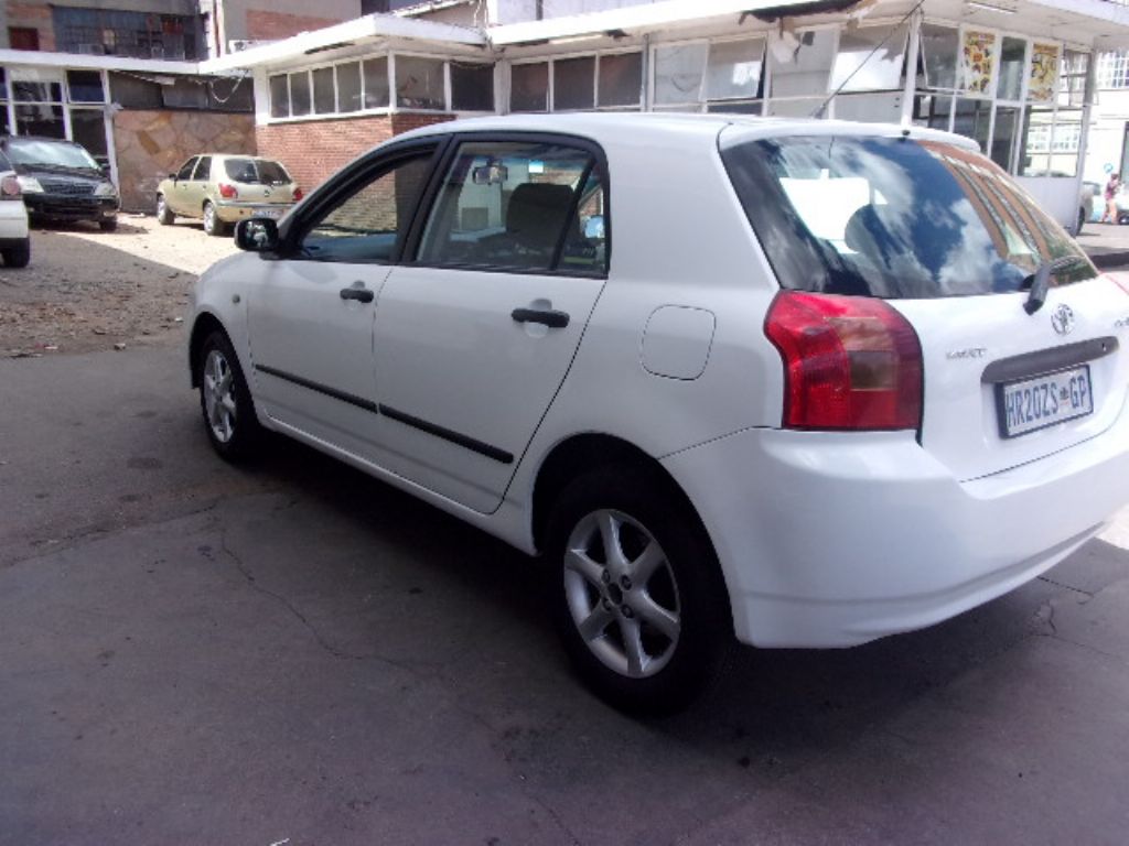 2005 Toyota RunX 140i RT For Sale